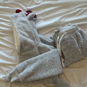 La Vie En Rose Soft Gray Lounge Set